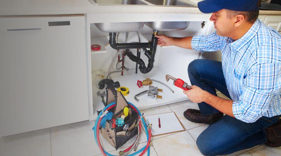 Local water heater installation in River Ranch, FL